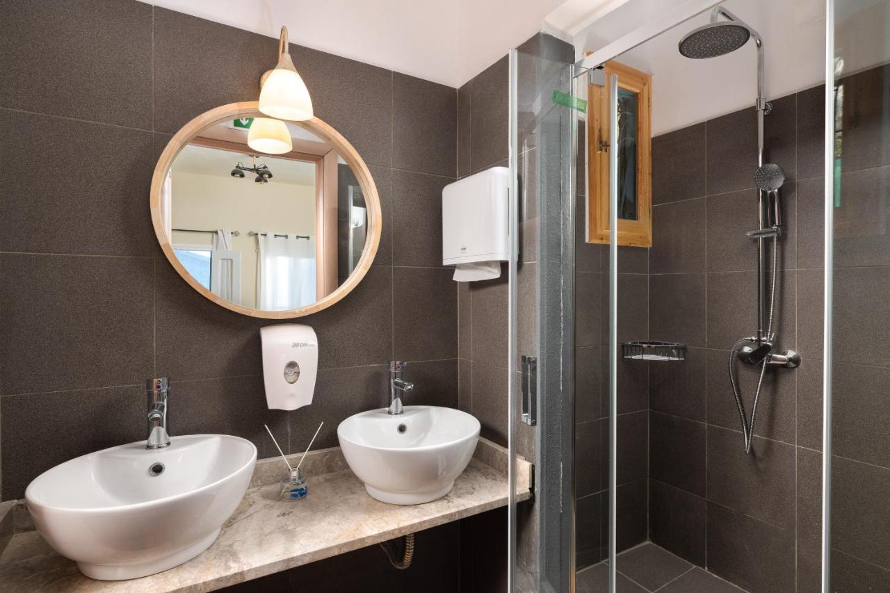 Rementzo Apartment Sými Luaran gambar